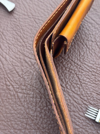 Handcrafted Bifold Wallet – Veg-Tan Leather with Hand Die Detailing
